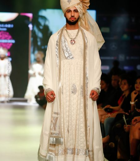 pune-fashion-week-model-3